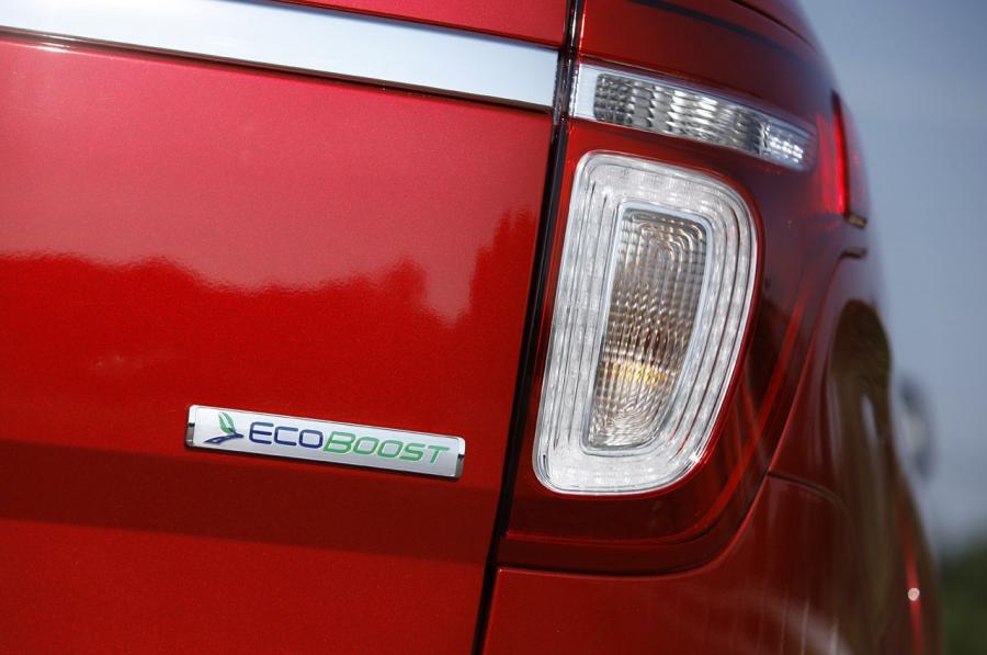  Ford Explorer EcoBoost 2012 года  (фото 25 из 28)